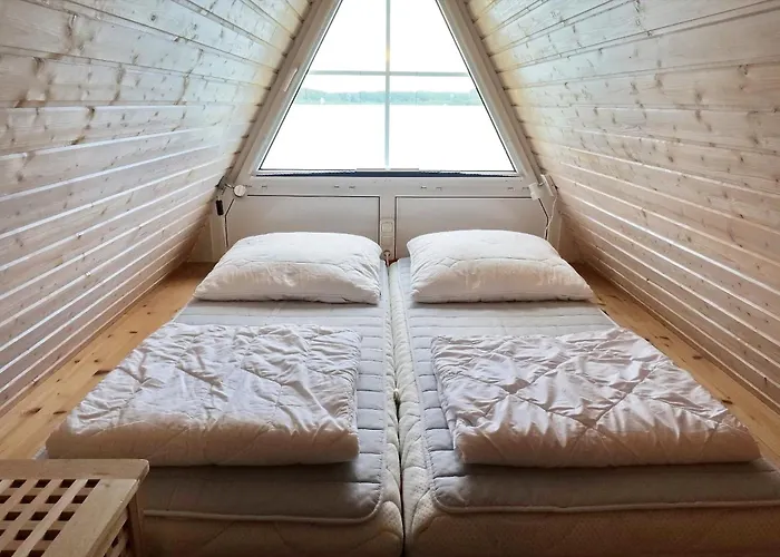 Seeperle 11 Mit Ruderboot - Abc211